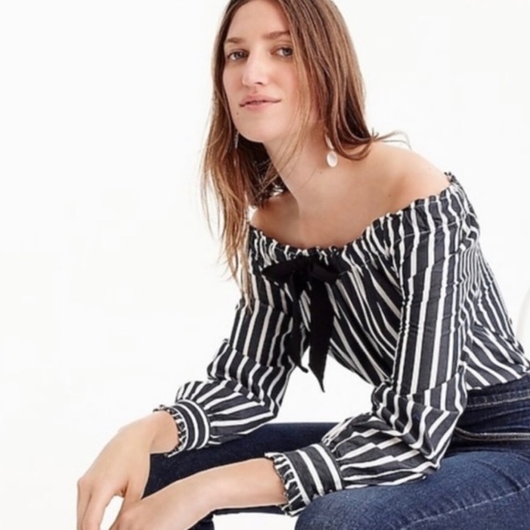 JCrew off the shoulder black and white top, Size M - Picture 3 of 3
